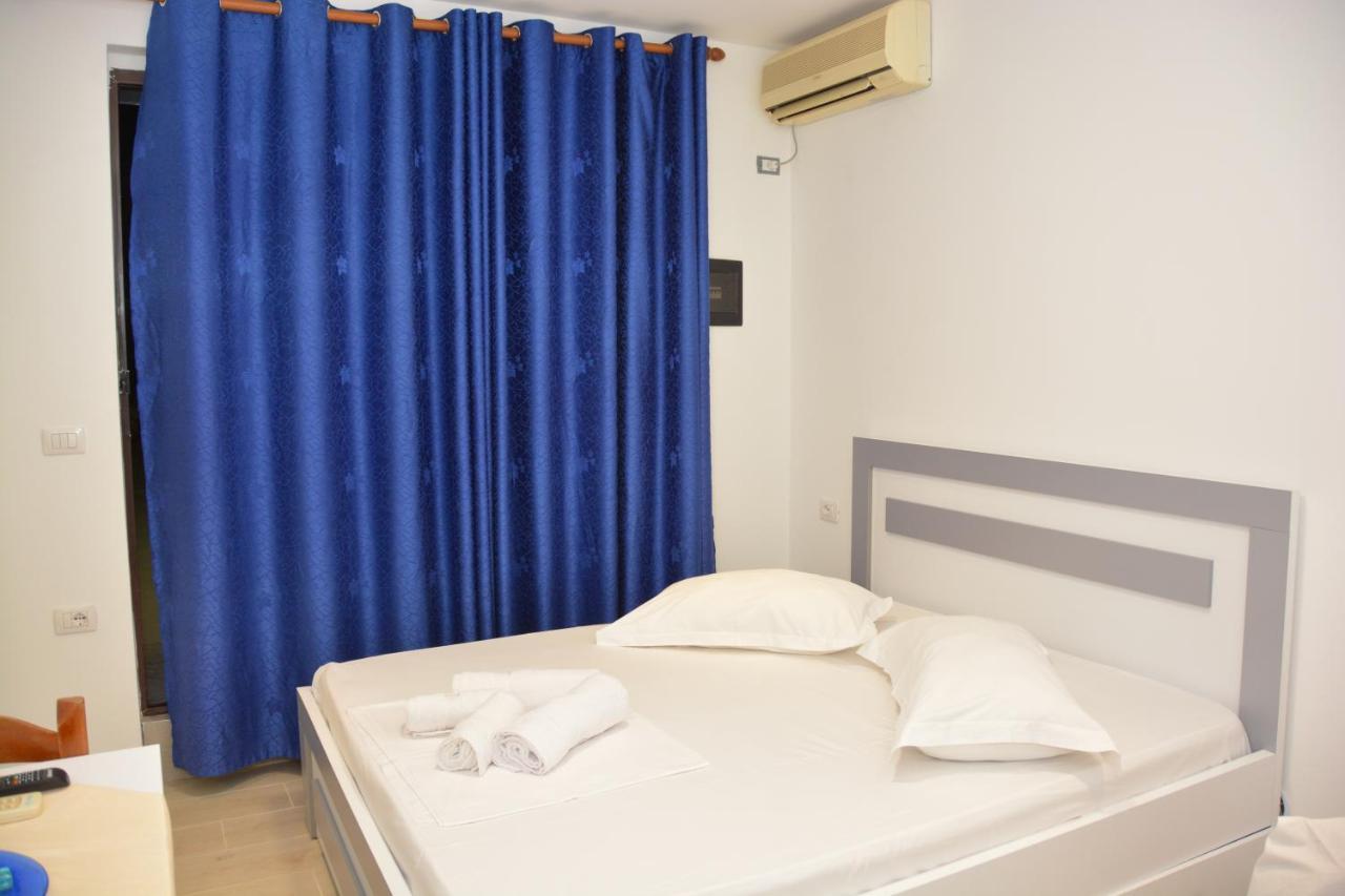 Mico'S Apartments Vlore Luaran gambar